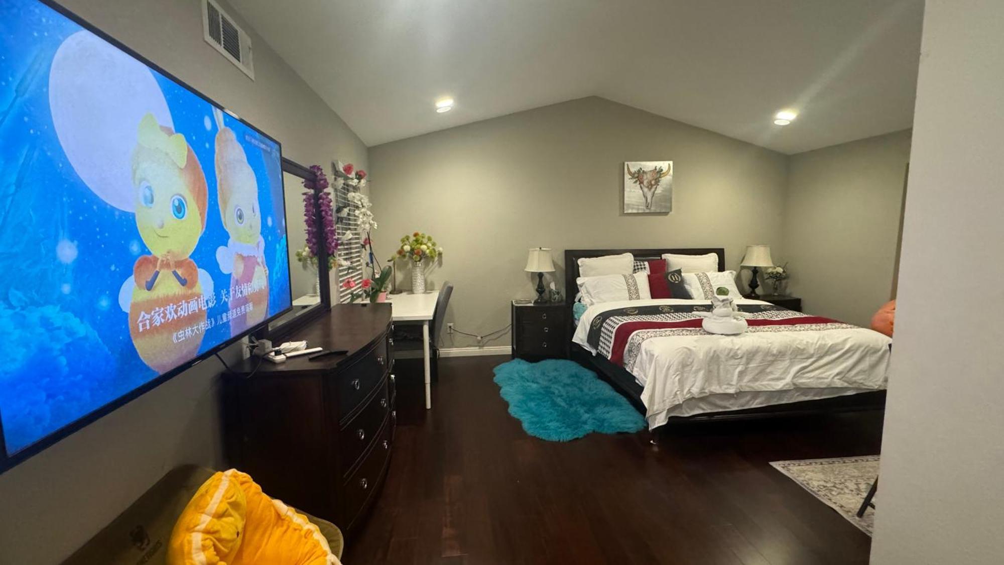 King Bed Big Room チノヒルズ エクステリア 写真
